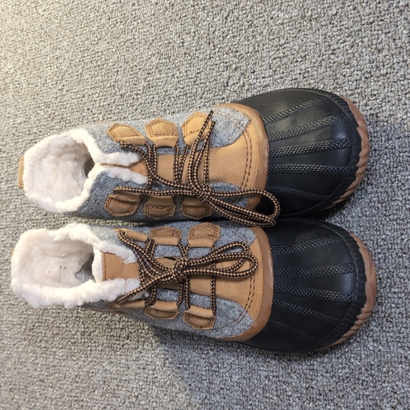 Sorel Out N About Plus Conquest Winter Lined Duck Boots - Grey / Tan Size 7.5 ❄️ - Picture 2 of 9